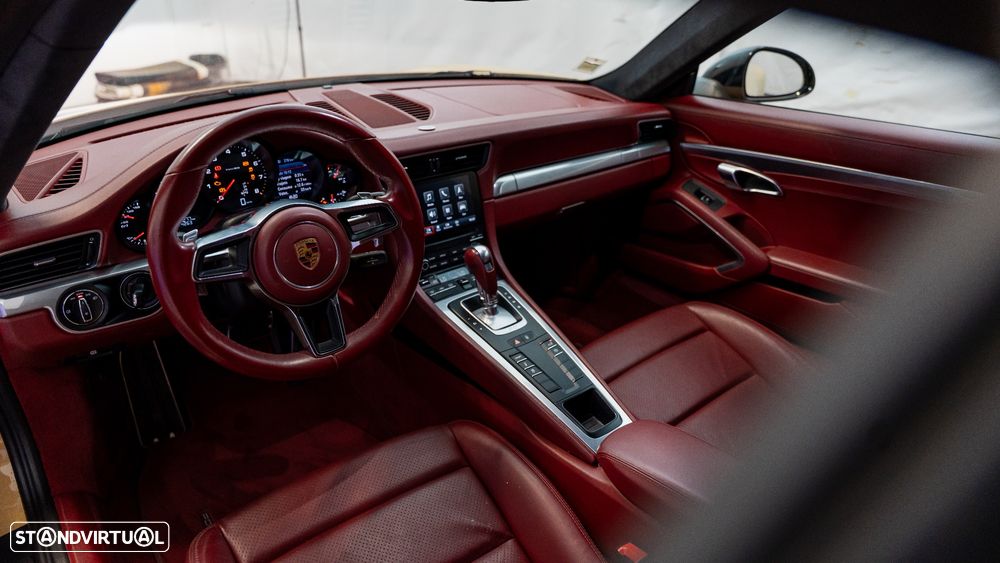 Porsche 911 (991) - 29