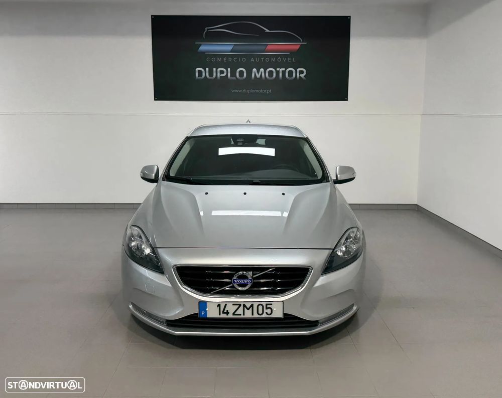Volvo V40 D2 Geartronic Momentum - 2
