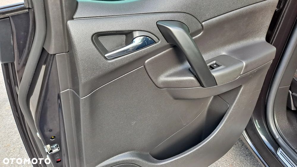 Opel Meriva - 22