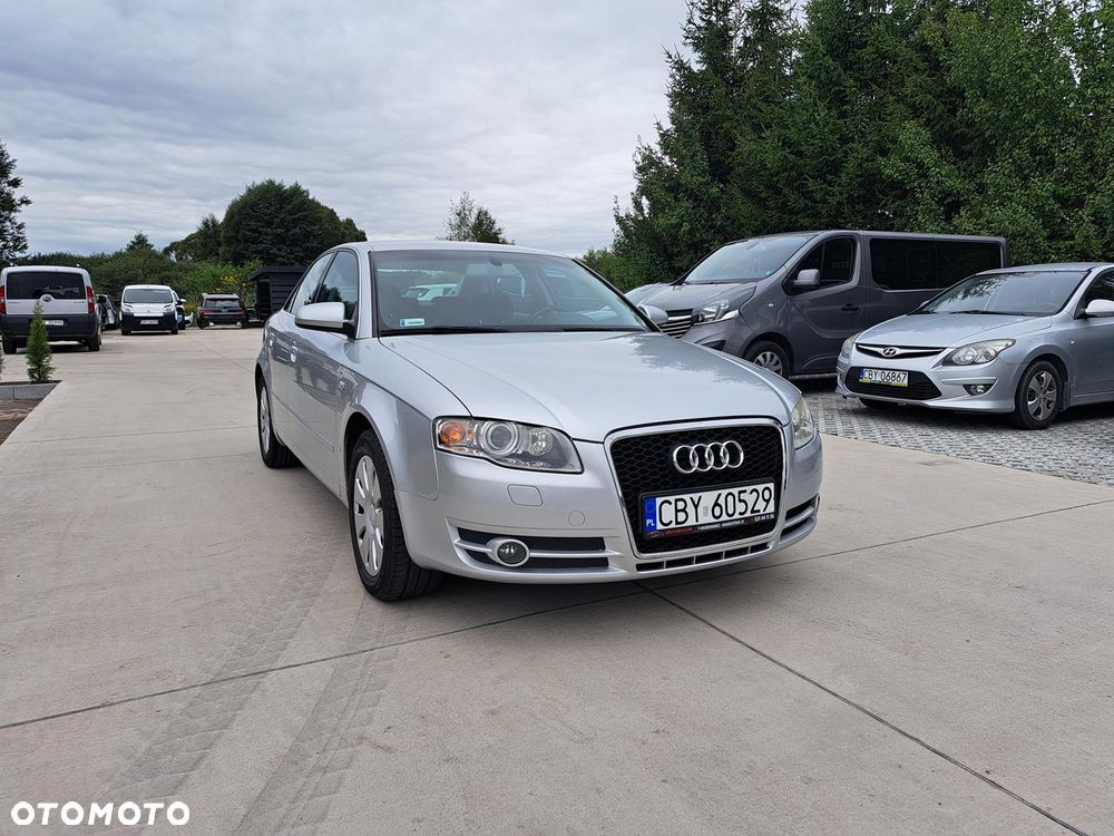 Audi A4 Limousine - 3