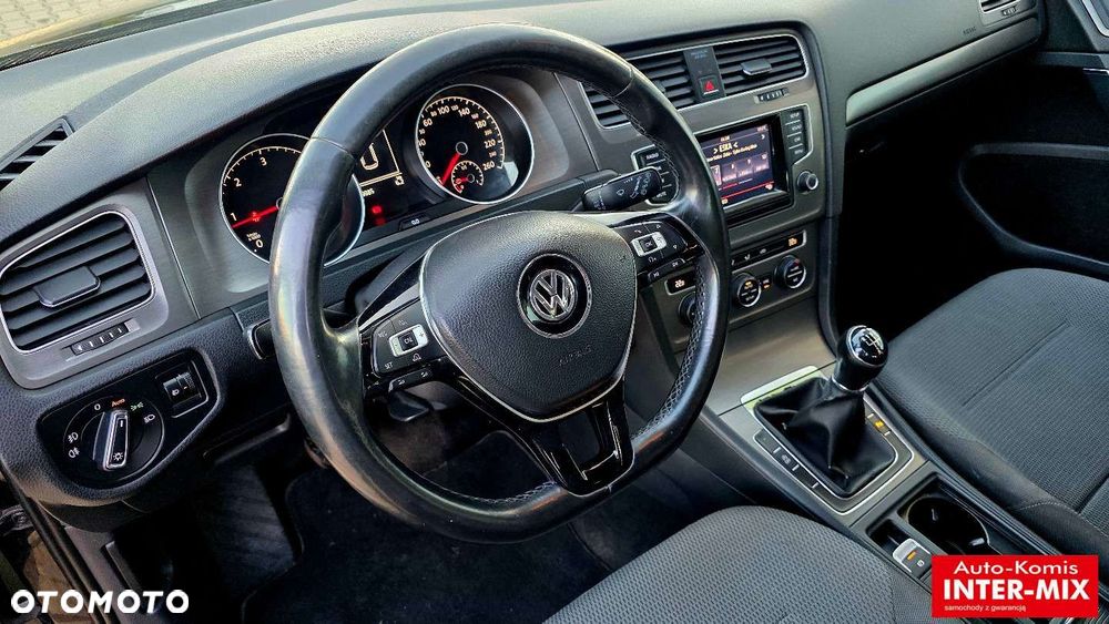 Volkswagen Golf - 8