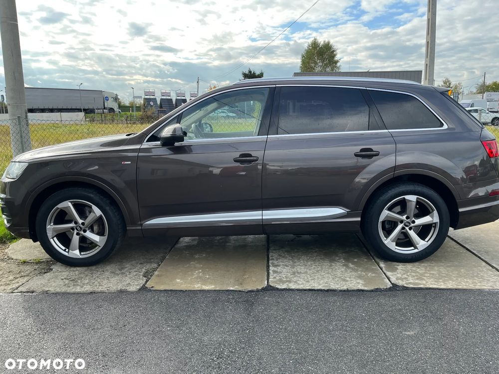 Audi Q7 - 10
