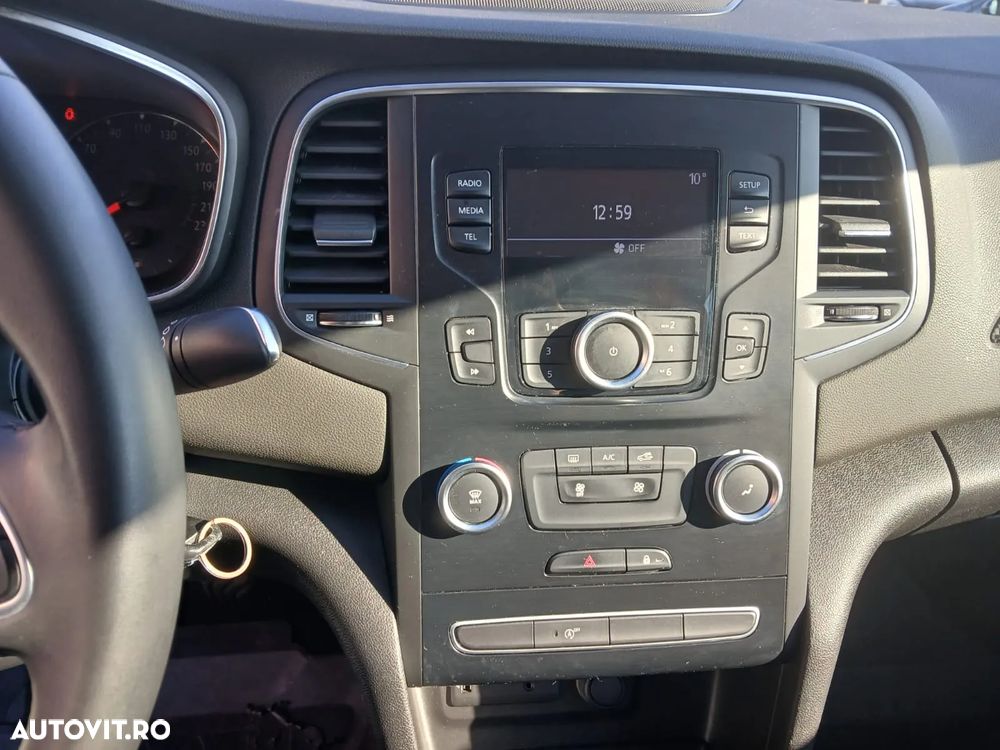 Renault Megane TCe 140 GPF Zen - 8