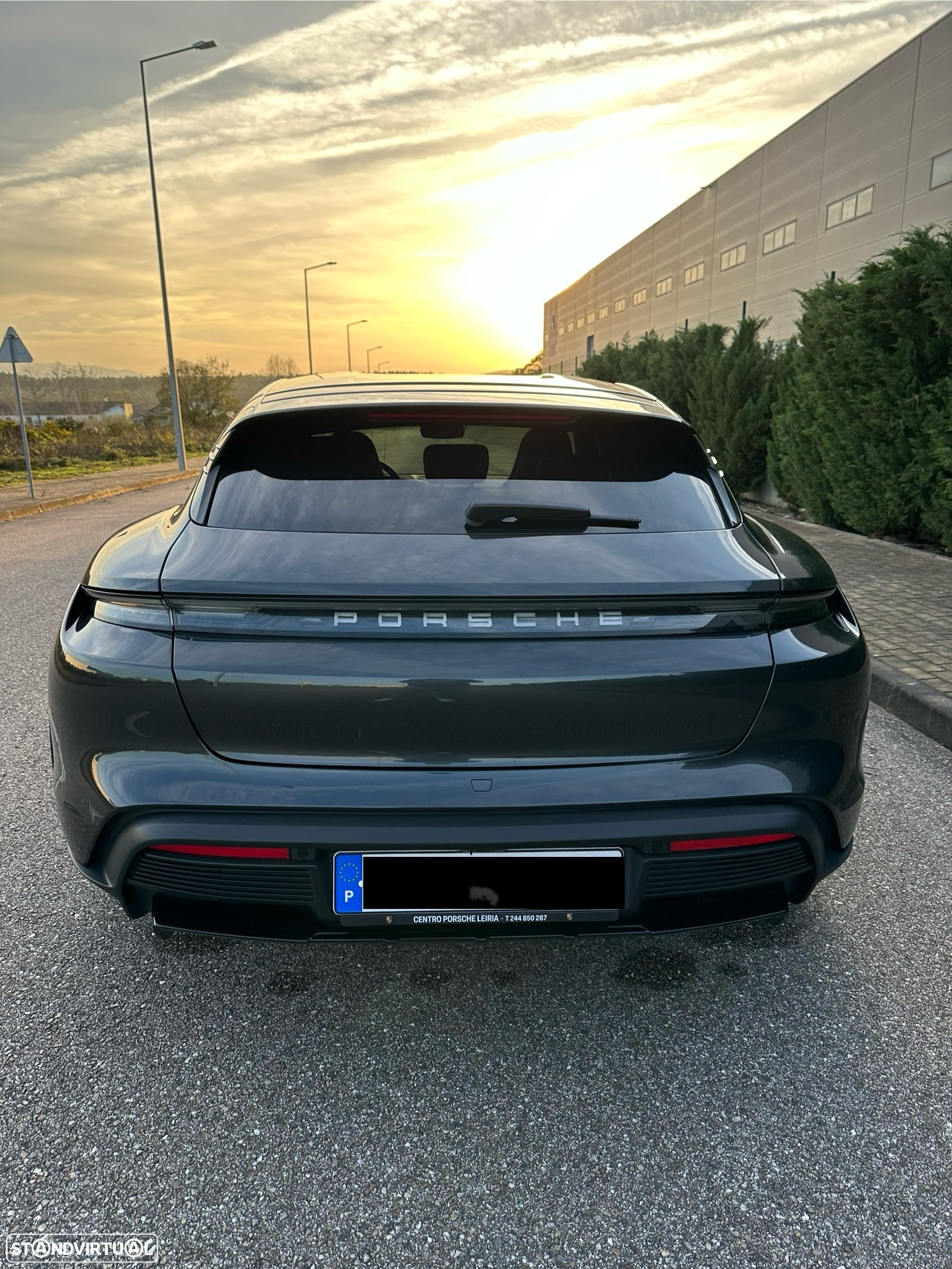 Porsche Taycan Cross Turismo 4 - 4