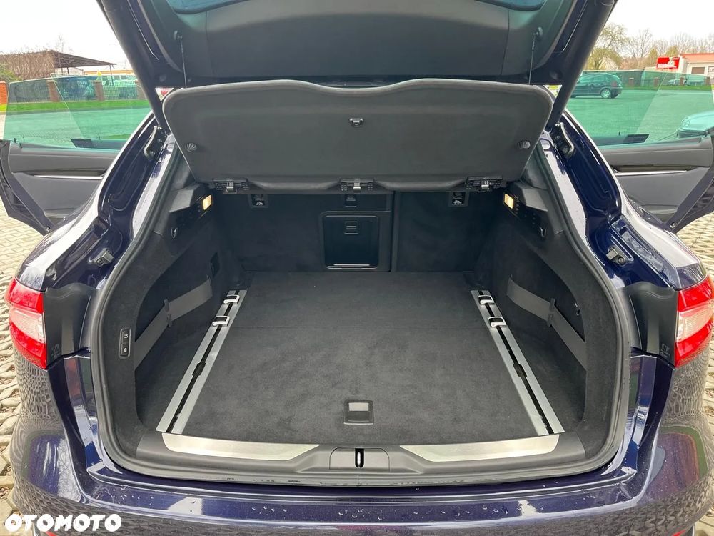 Maserati Levante S Granlusso - 11