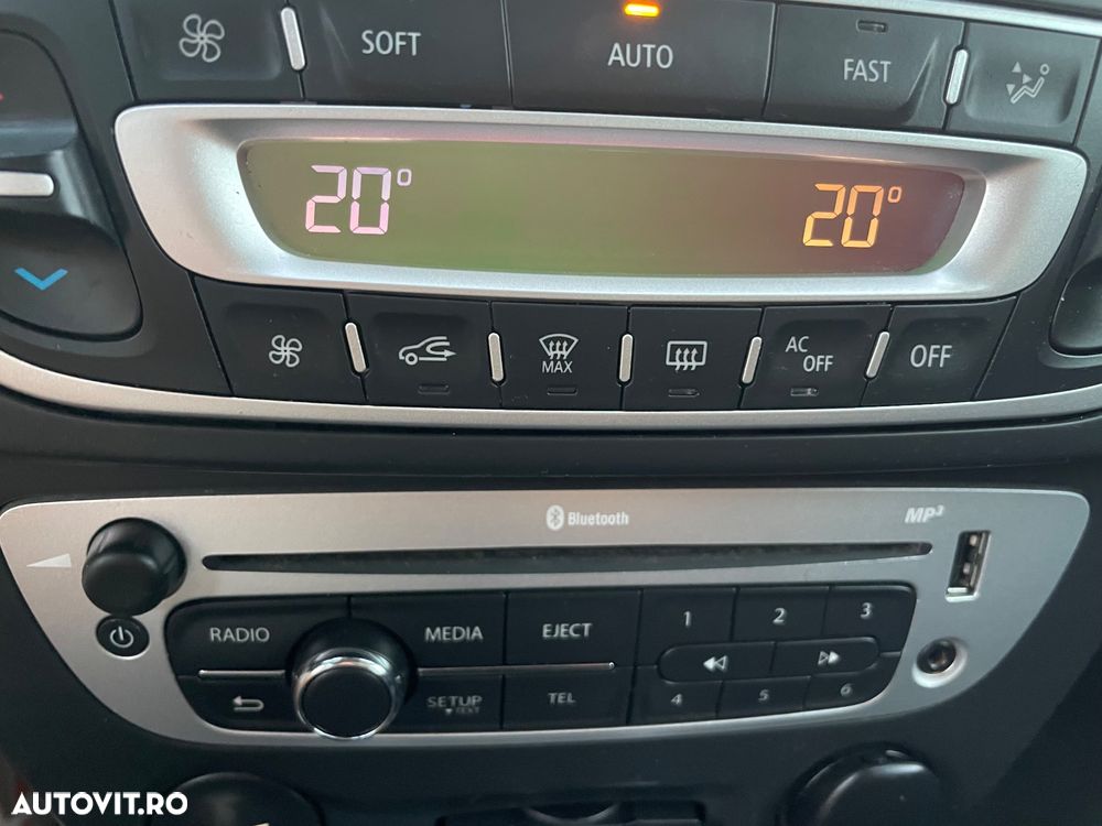 Renault Megane - 25