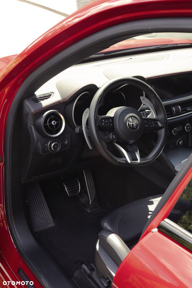 Alfa Romeo Stelvio 2.0 Turbo Tributo Italiano Q4 - 22