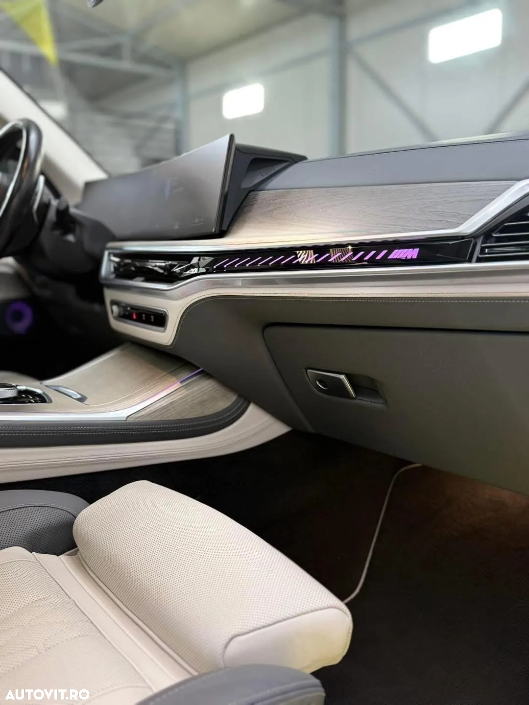 BMW X7 M60i xDrive AT MHEV - 4