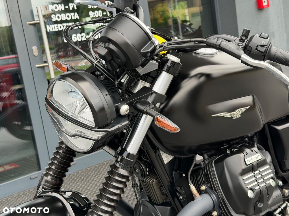 Moto Guzzi V7 - 37