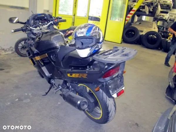 Honda CBR - 1