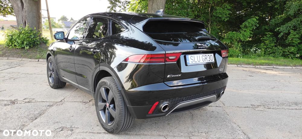 Jaguar E-Pace 2.0 i4D AWD R-Dynamic - 28