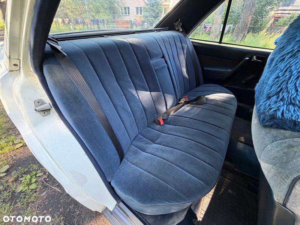 Mercedes-Benz W201 (190) - 32