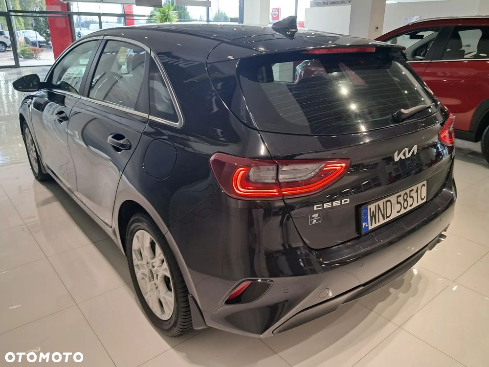 Kia Ceed - 6