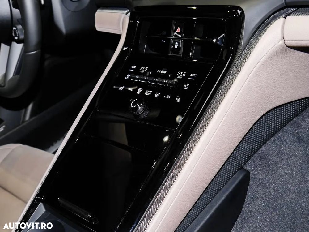 Porsche Panamera 4 E-Hybrid - 15