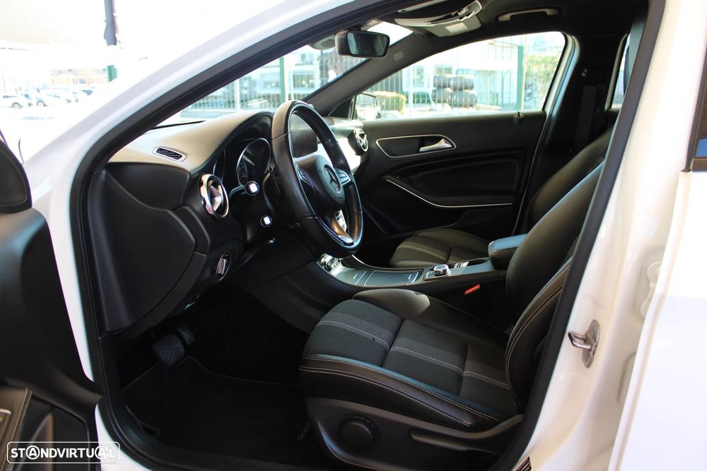 Mercedes-Benz GLA 220 d - 10