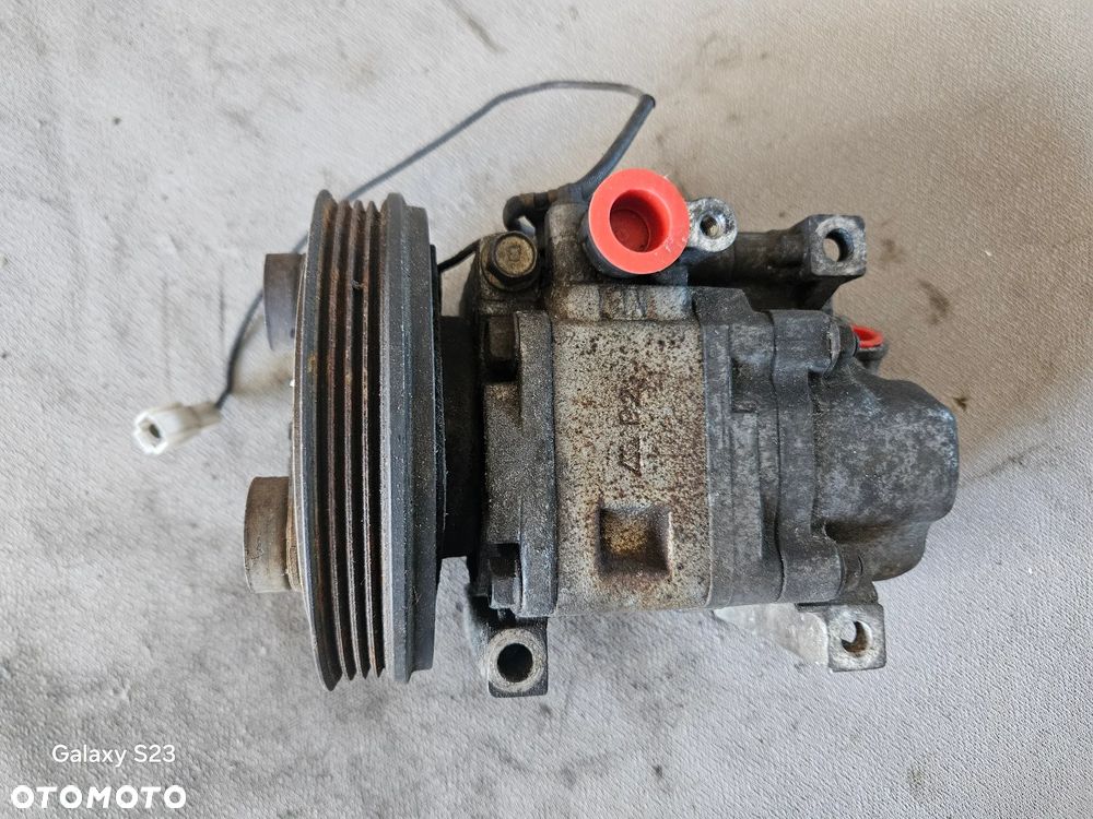 Sprężarka kompresor klimatyzacji Mazda 323F BJ 1,6 16V H12A1AA4DL - 1