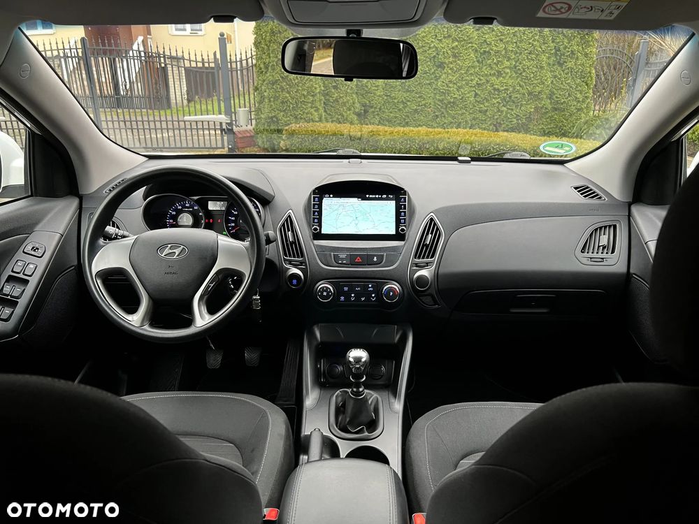 Hyundai ix35 1.6 2WD Fifa World Cup Edition - 27