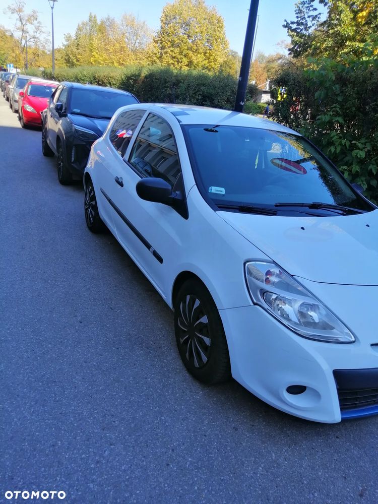 Renault Clio - 2