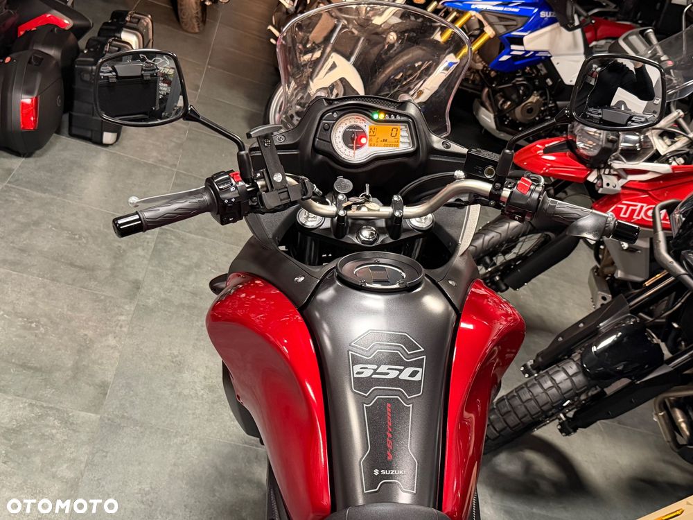 Suzuki V-STROM - 25