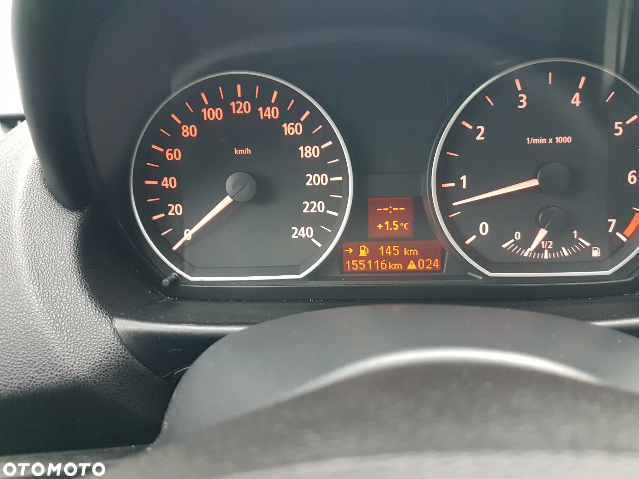 BMW Seria 1 120i - 23