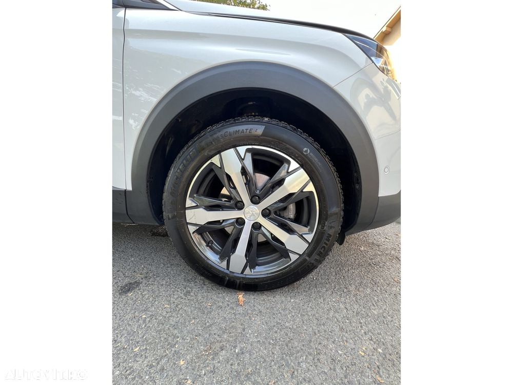 Peugeot 5008 1.2 Puretech Turbo s&s Allure - 17
