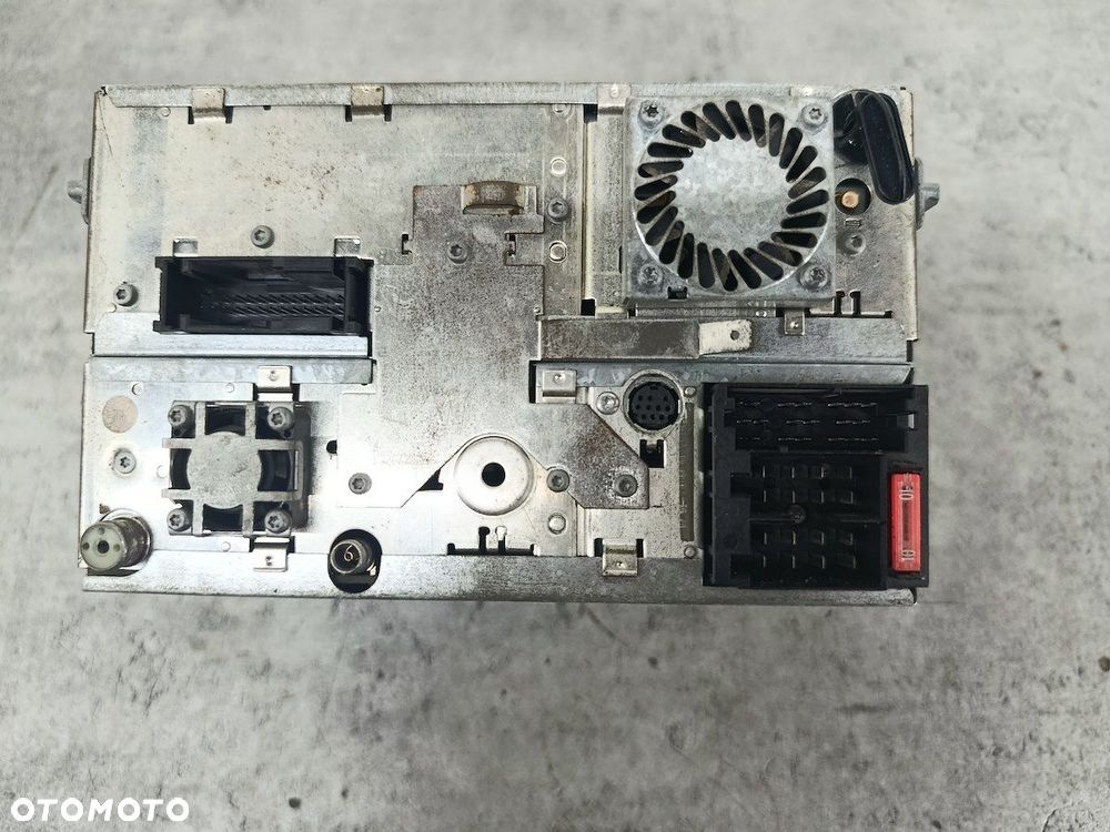 RADIO NAWIGACJA FABRYCZNA AUDI A4 B6 3.0 V6 - 8