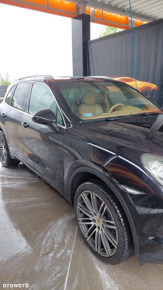 Porsche Cayenne - 18