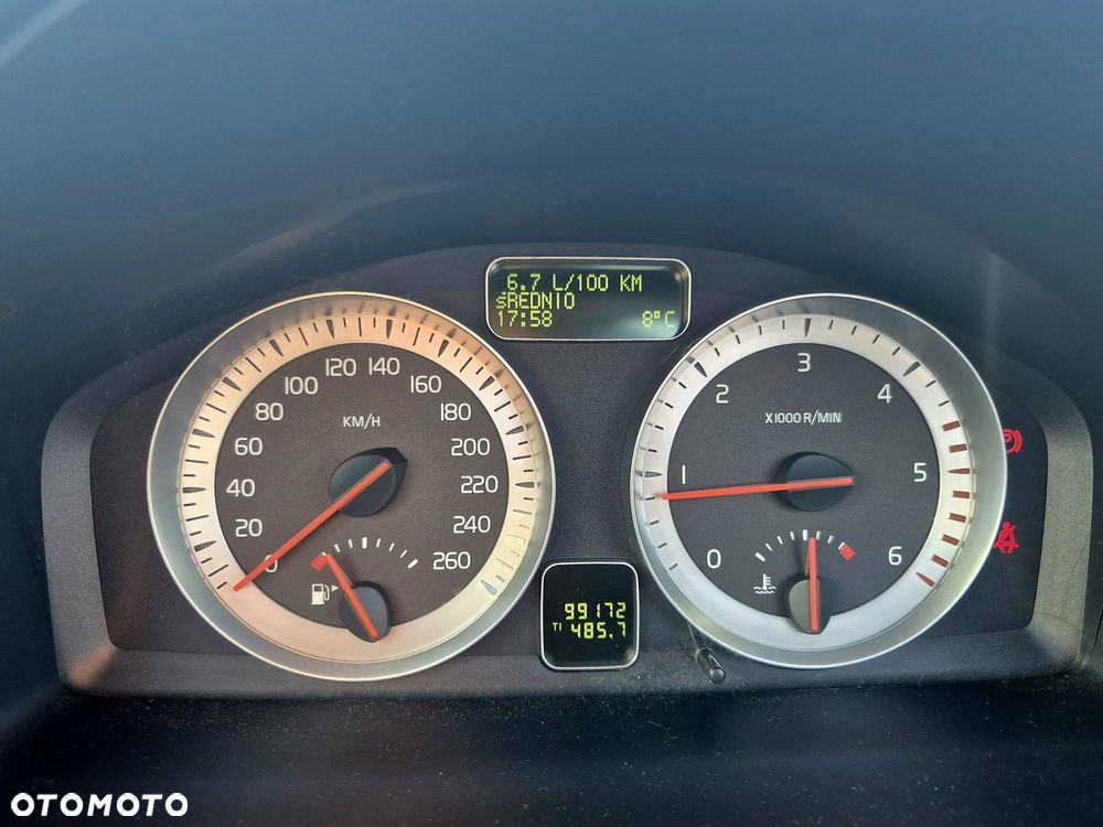 Volvo C70 2.0D Momentum - 11