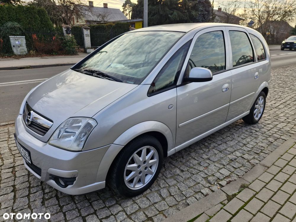 Opel Meriva 1.6 16V Cosmo - 1