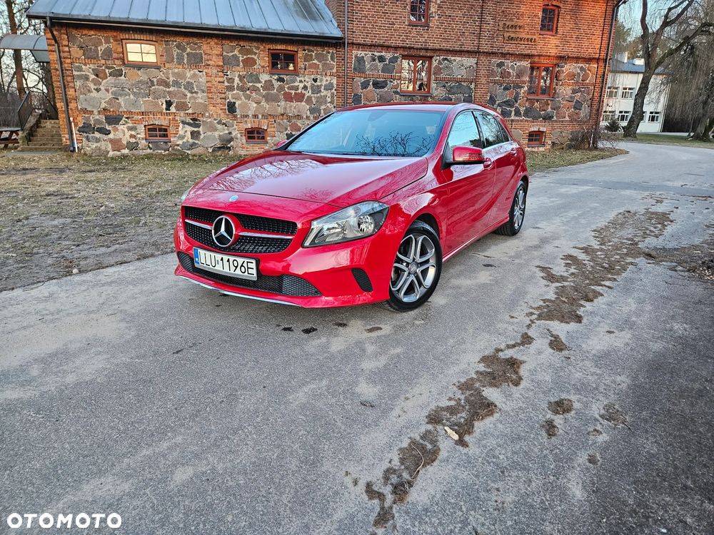 Mercedes-Benz Klasa A 180 (BlueEFFICIENCY) Urban - 3