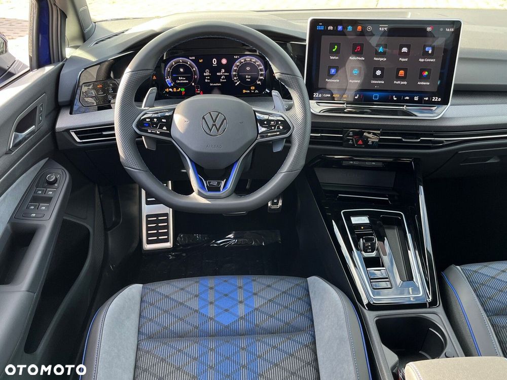 Volkswagen Golf - 6