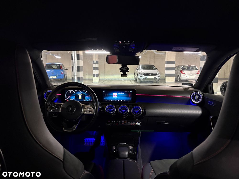 Mercedes-Benz Klasa A 220 4-Matic AMG Line 7G-DCT - 8