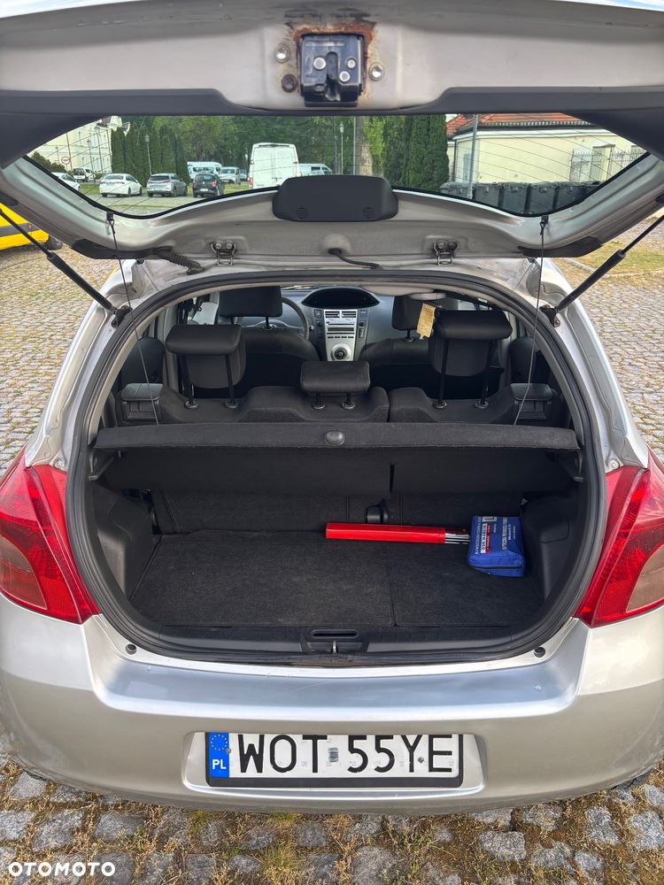 Toyota Yaris 1.4 D-4D Luna - 19