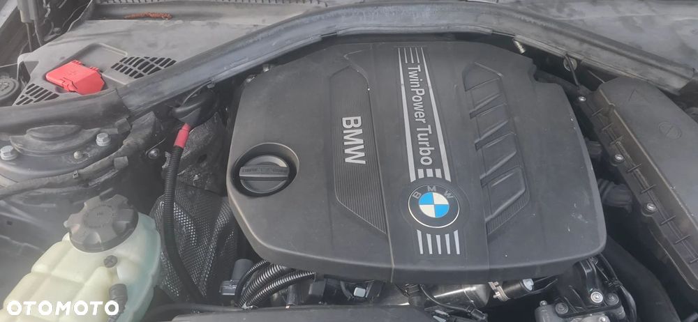 BMW Seria 3 318d Blue Performance - 16