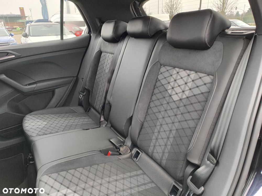 Volkswagen T-Cross - 17