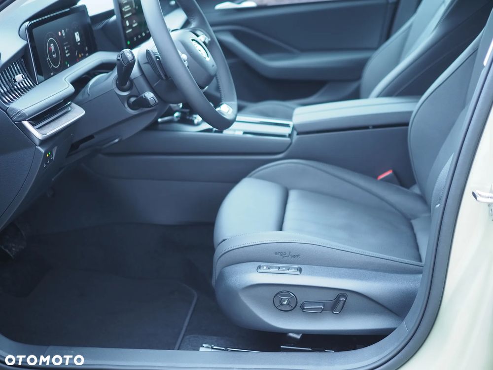 Skoda Superb 2.0 TDI SCR 4x4 L&K DSG - 8