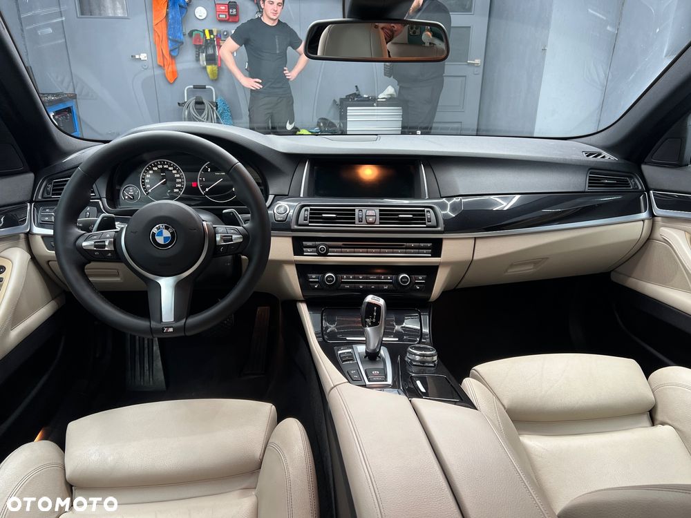 BMW Seria 5 530d xDrive Luxury Line - 34