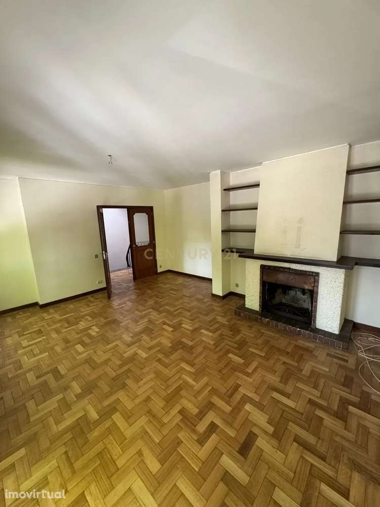 Moradia T3 para arrendamento na Foz do Douro com Amplo Jardim Privativ - Grande imagem: 5/24