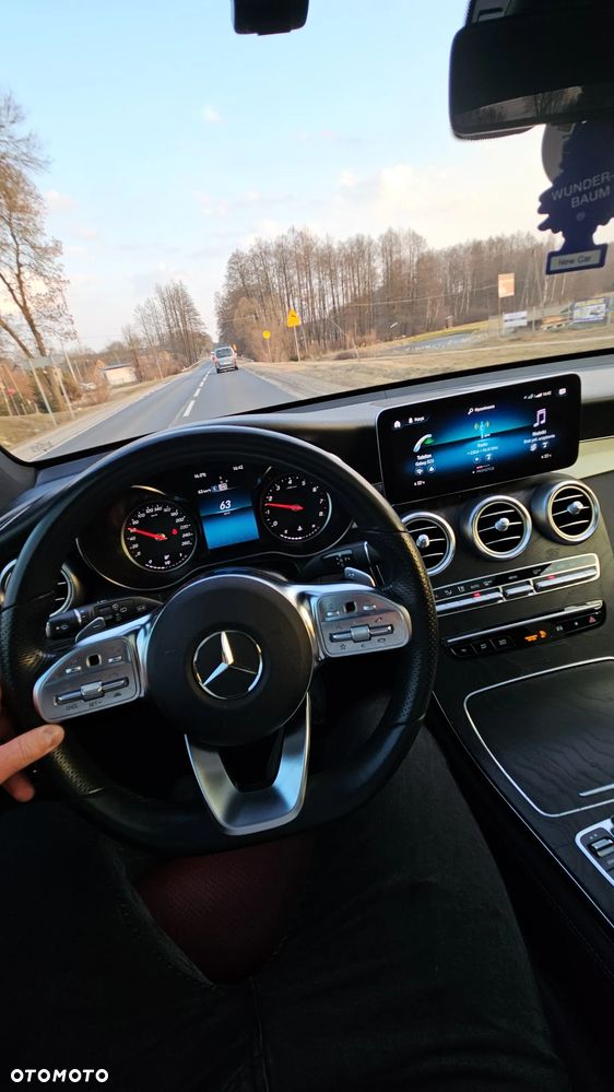 Mercedes-Benz GLC - 27