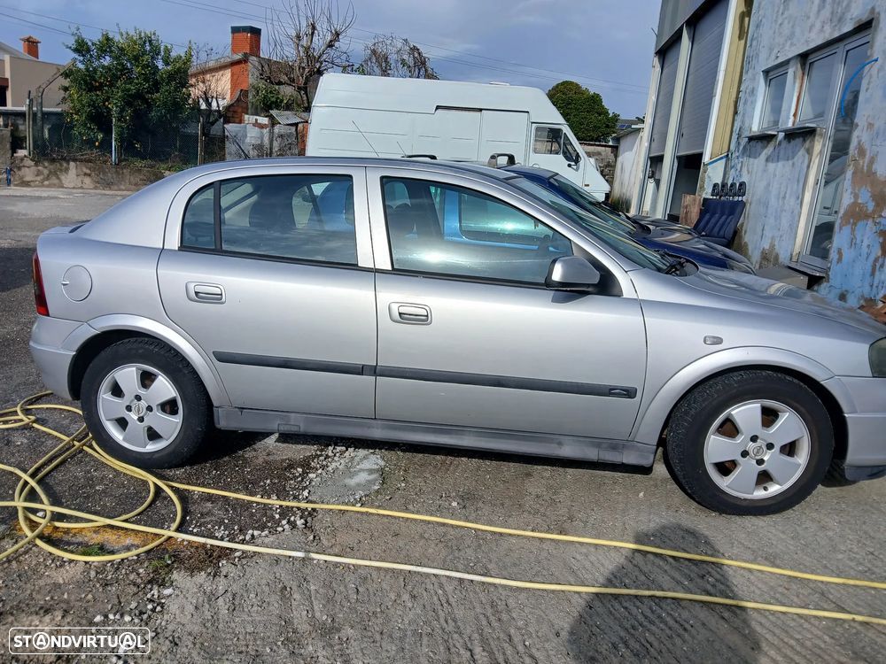 Opel Astra 1.7 DTi Club - 17