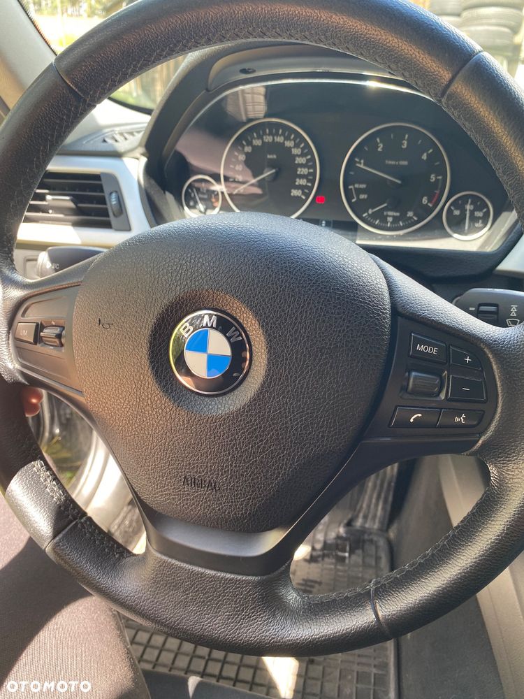 BMW Seria 3 318d DPF - 25