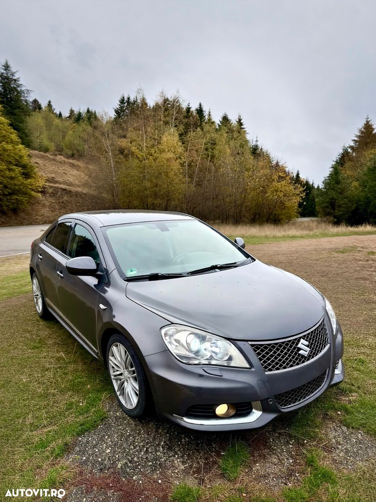 Suzuki Kizashi 2.4 4x2 Sport - 9