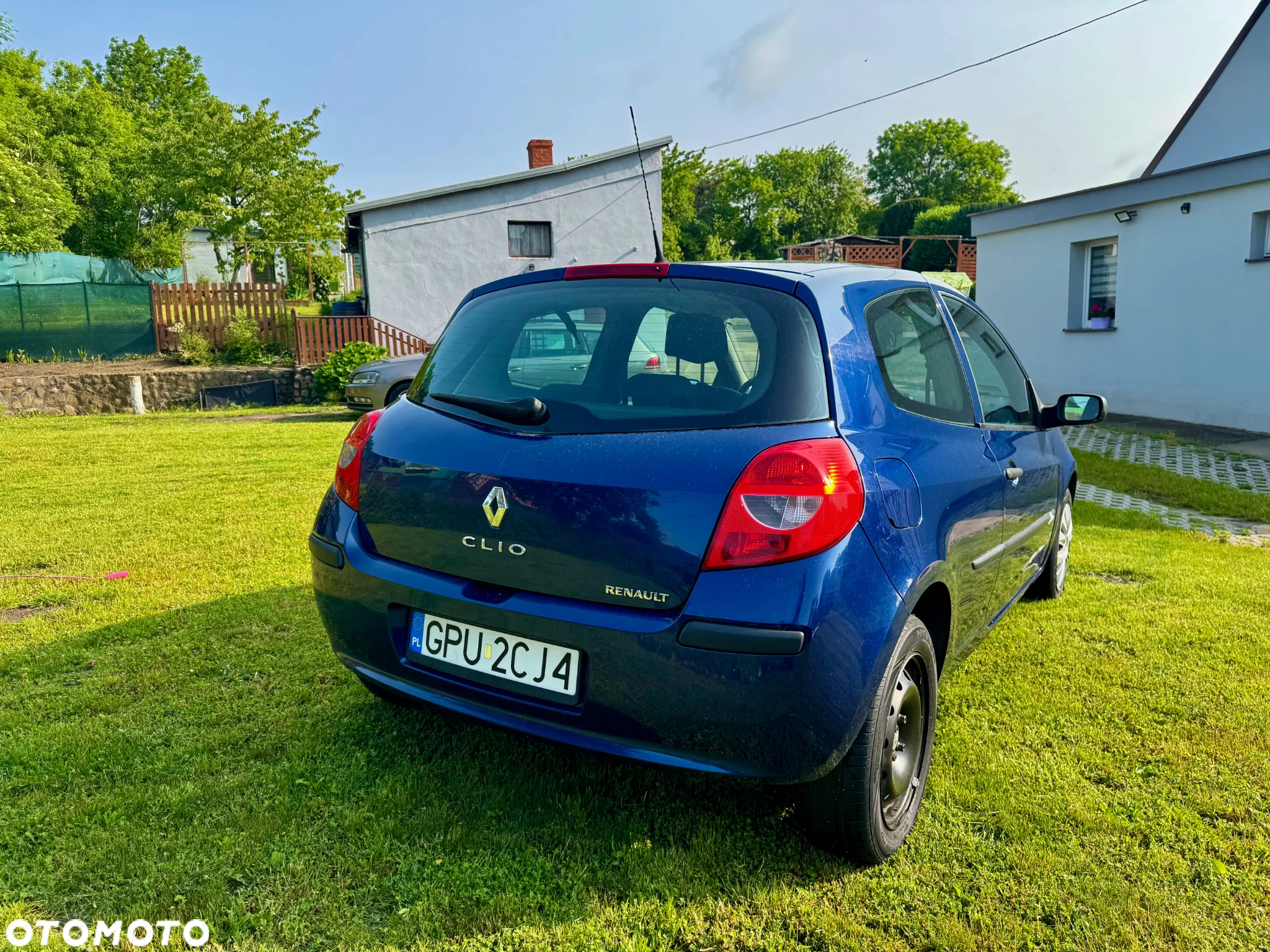 Renault Clio 1.2 16V 75 Collection - 4