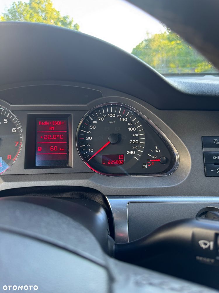 Audi A6 Limousine 2.4 - 9