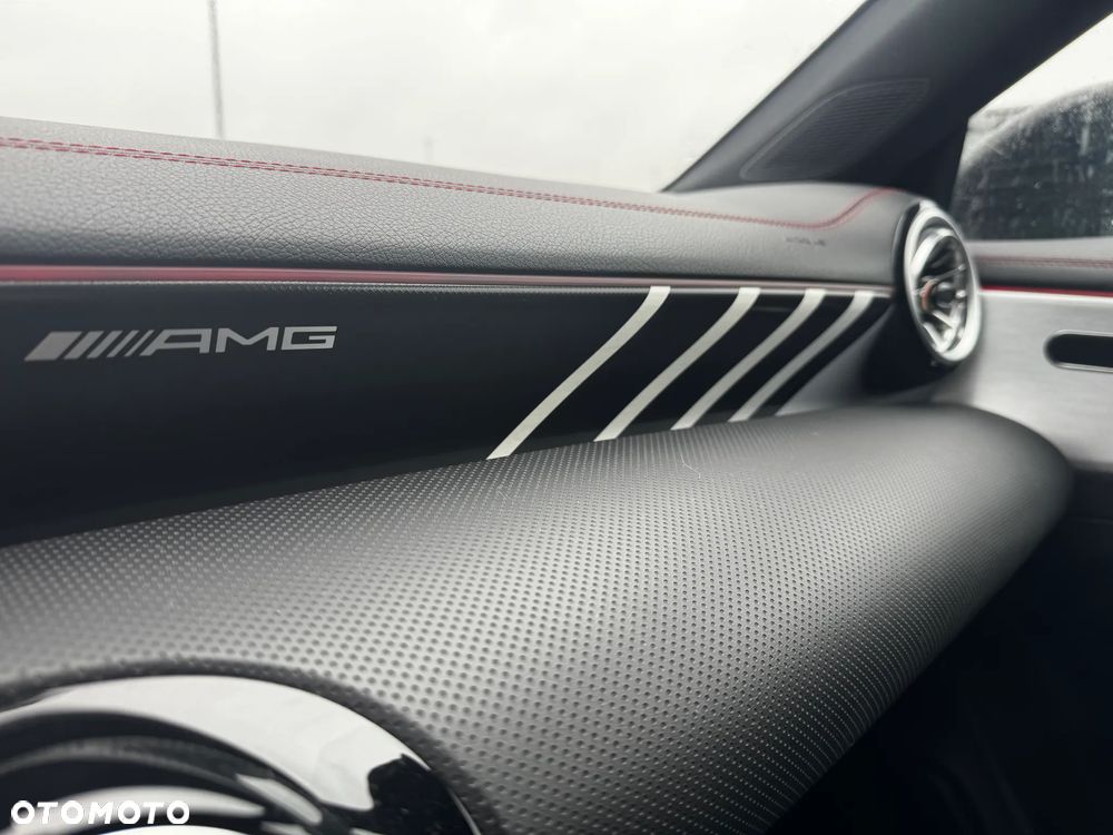 Mercedes-Benz CLA AMG 35 4-Matic 7G-DCT - 17