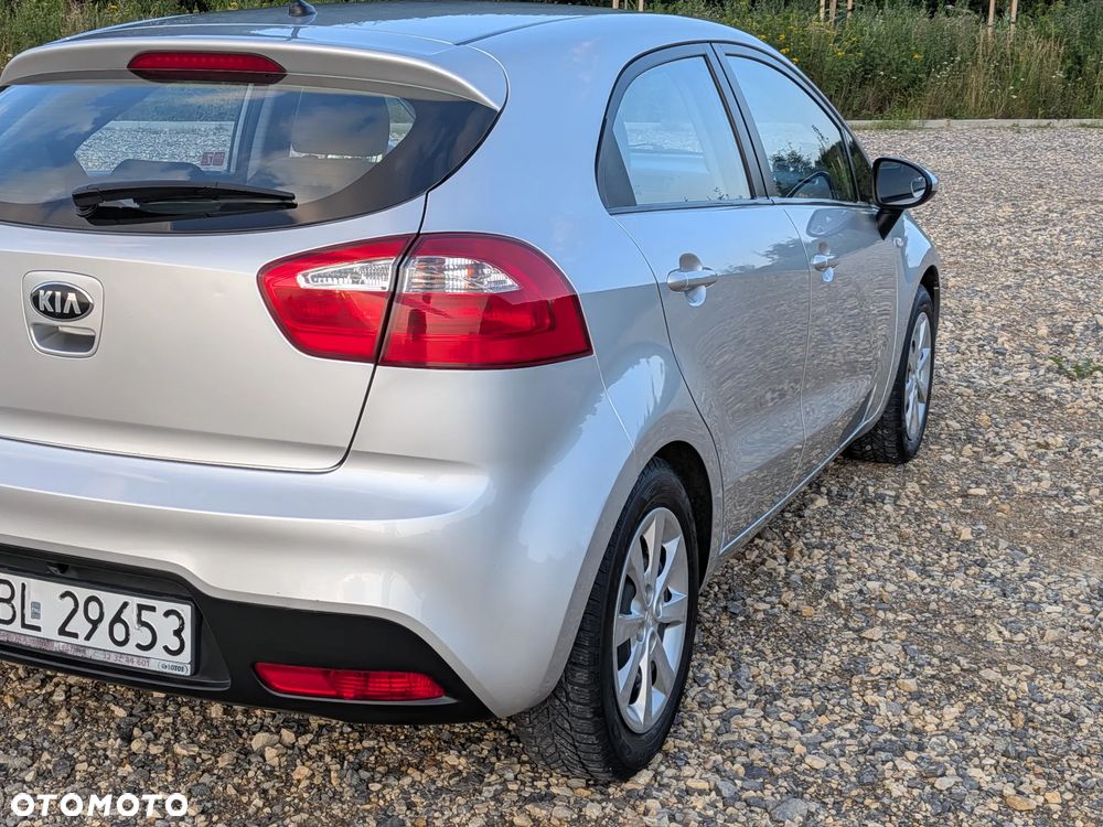Kia Rio 1.2 L - 15