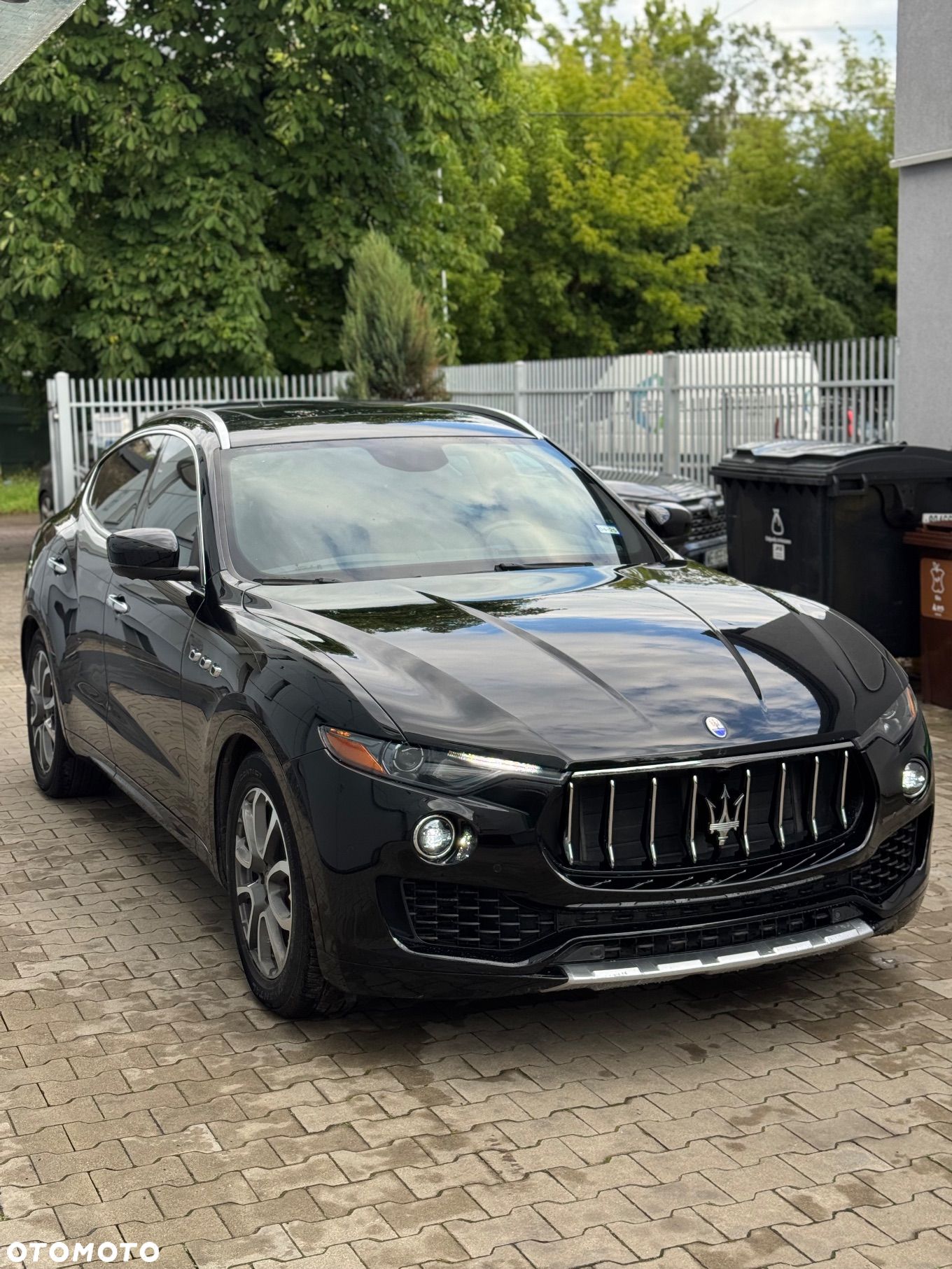 Maserati Levante Q4 Executive - 1