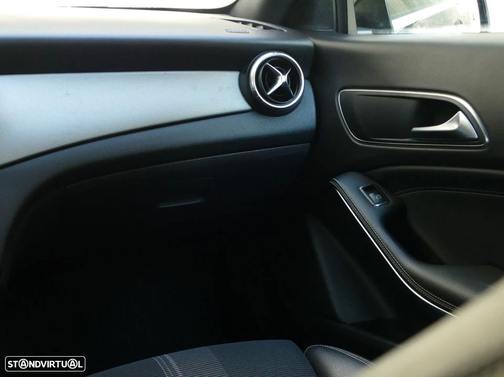 Mercedes-Benz CLA 180 d Shooting Brake Urban - 29