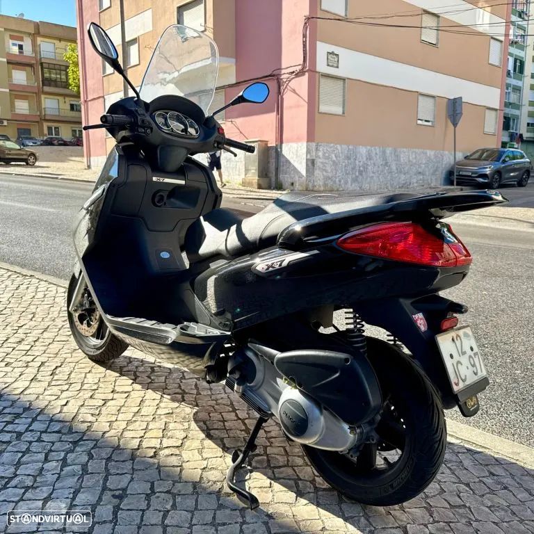 Piaggio XEvo X7 - 25