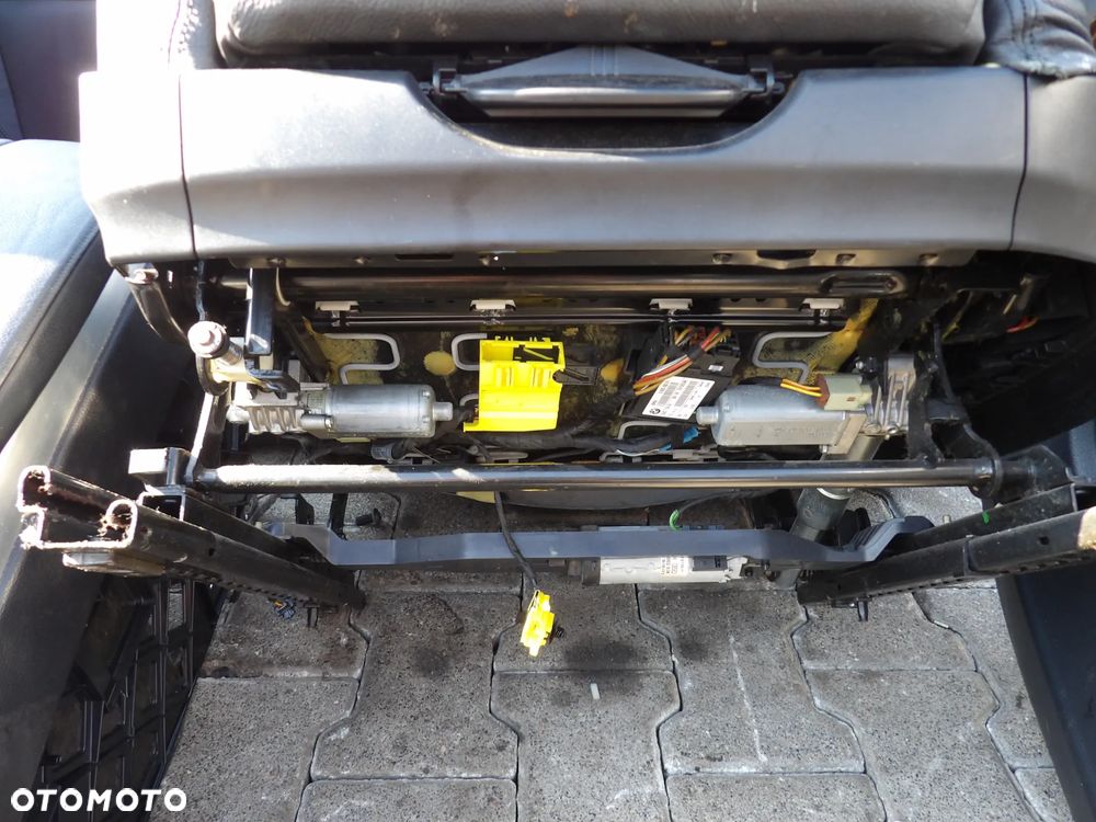 BMW - E71,X6 - FOTELE , KANAPA , BOCZKI , TUNEL - UK - OGRZEWANE - KOMPLET - 6